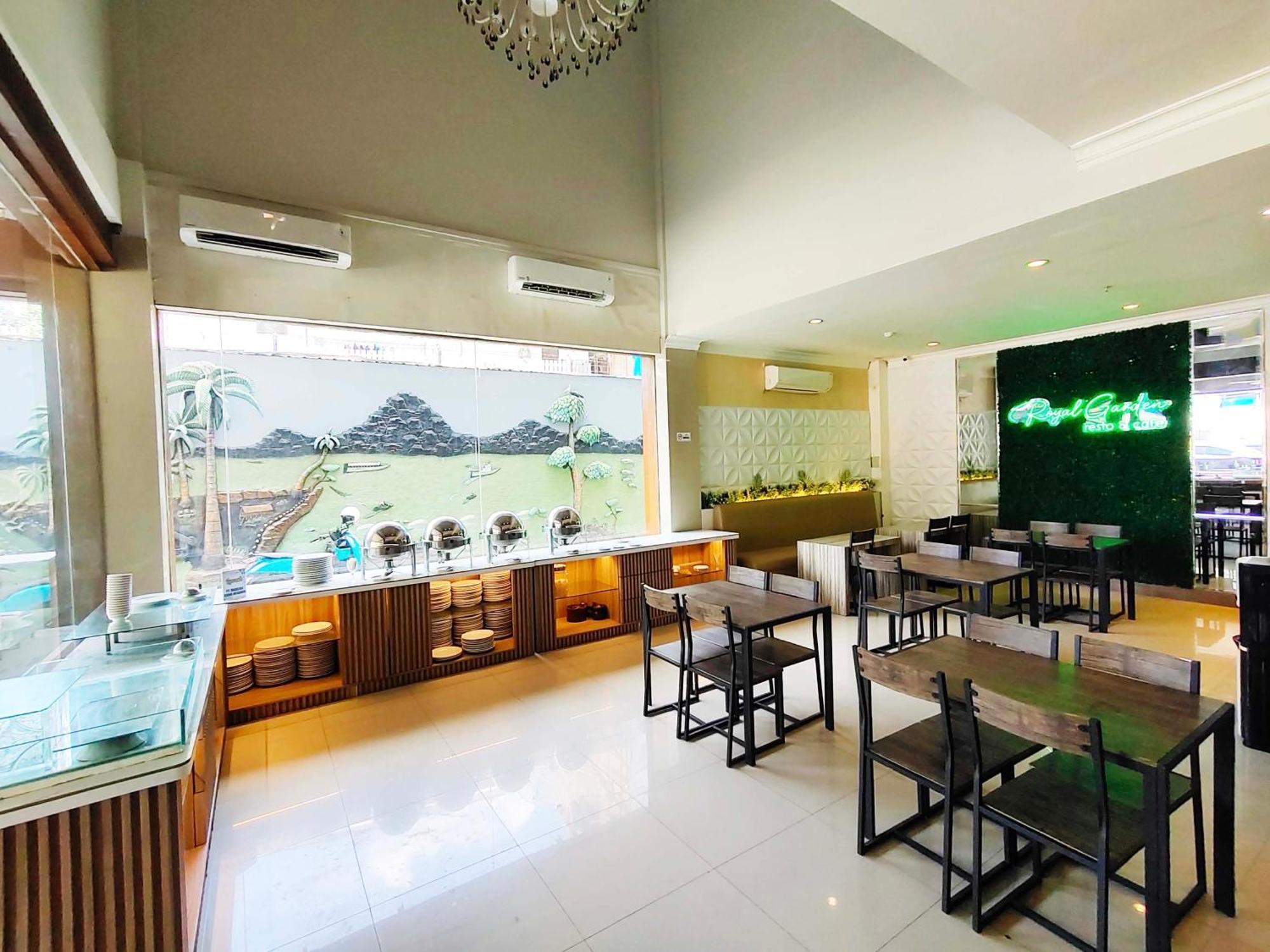 Royal Park Hotel Samarinda Zewnętrze zdjęcie